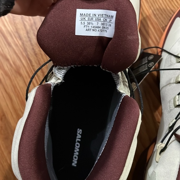 Salomon Cross Hike Mid GTX 2 Size 7 NWT - Picture 14 of 16